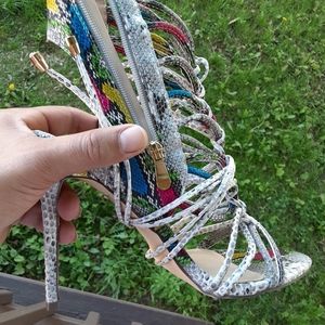 Womens summer shoe